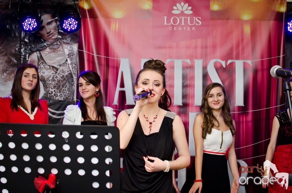 Sărbătorire de 11 ani: Colinde, Lotus Center