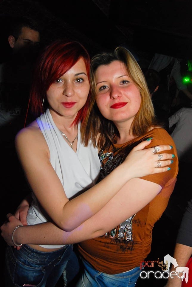 Saturday Night Clubbing în Escape, 