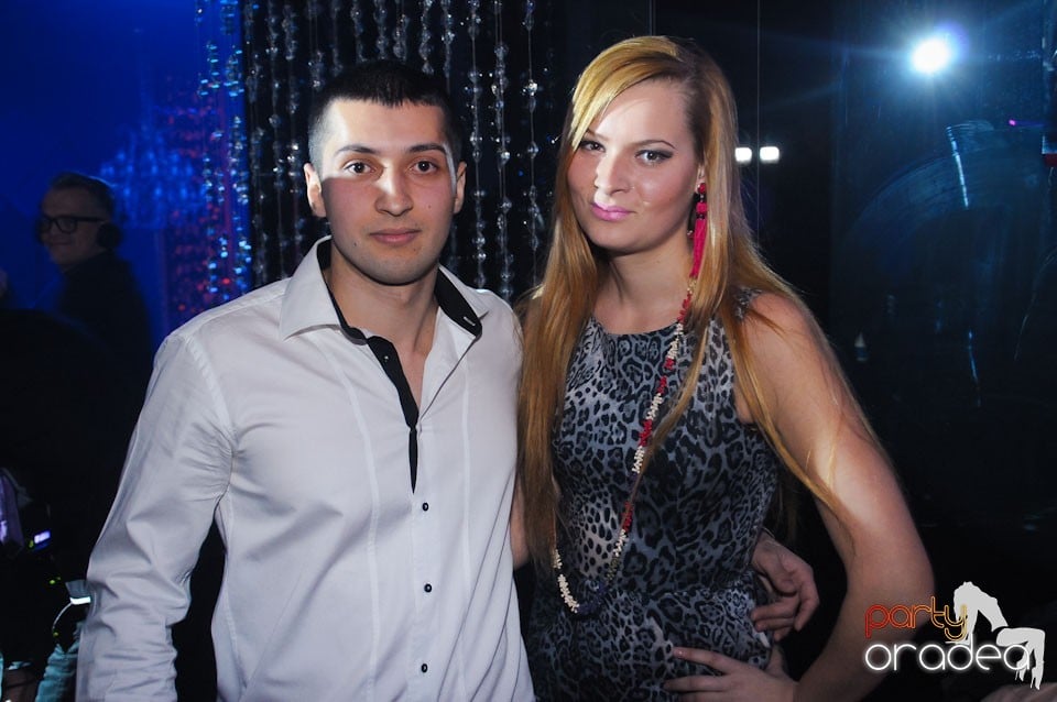 Saturday night clubbing în The One, 