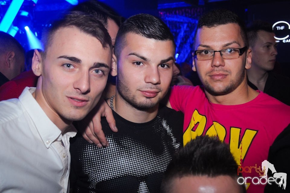 Saturday night clubbing în The One, 