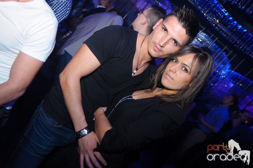 Saturday night clubbing în The One, 