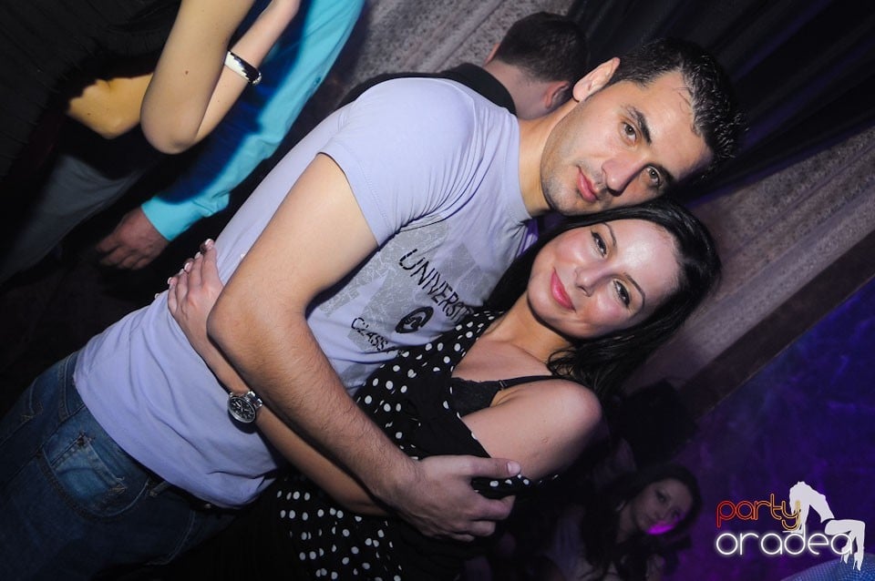 Saturday night clubbing în The One, 