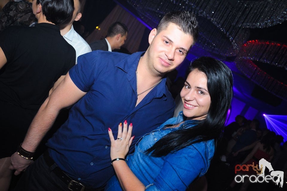 Saturday night clubbing în The One, 