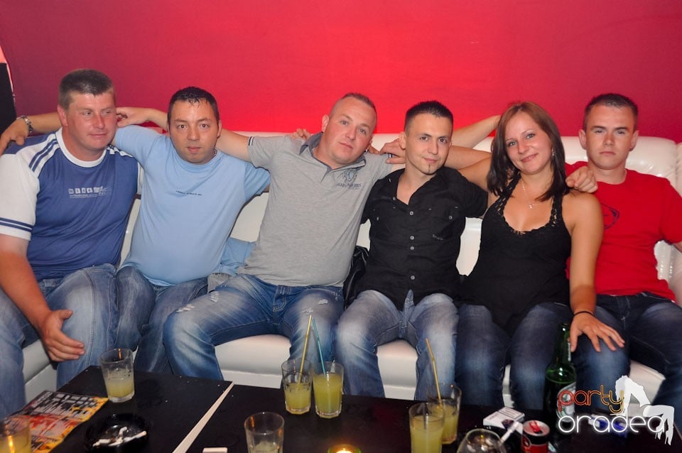 Saturday Night Party în Atti's, 