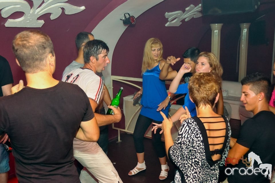 Saturday Night Party în Club Atti's, 