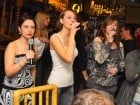 Seară cu karaoke în Zulu Caffe