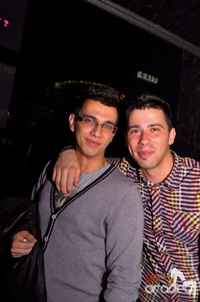 Seară de clubbing în The One, 