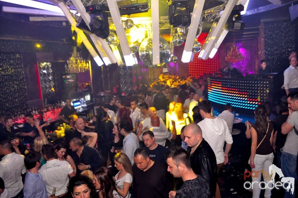 Seară de clubbing în The One, 