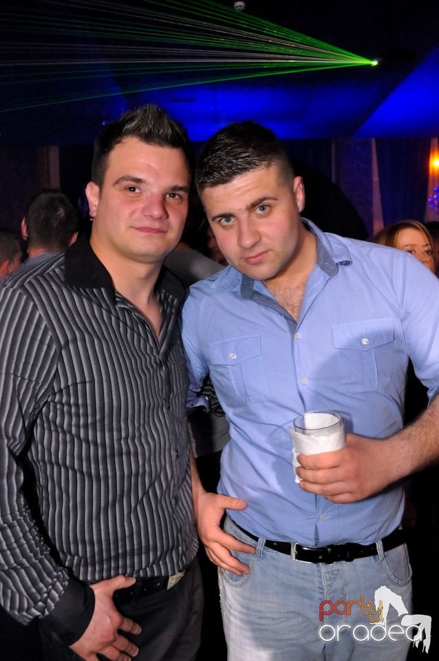 Seară de clubbing în The One, 