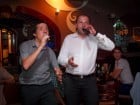 Seară de karaoke în Chanson Café