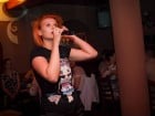 Seară de karaoke în Chanson Café