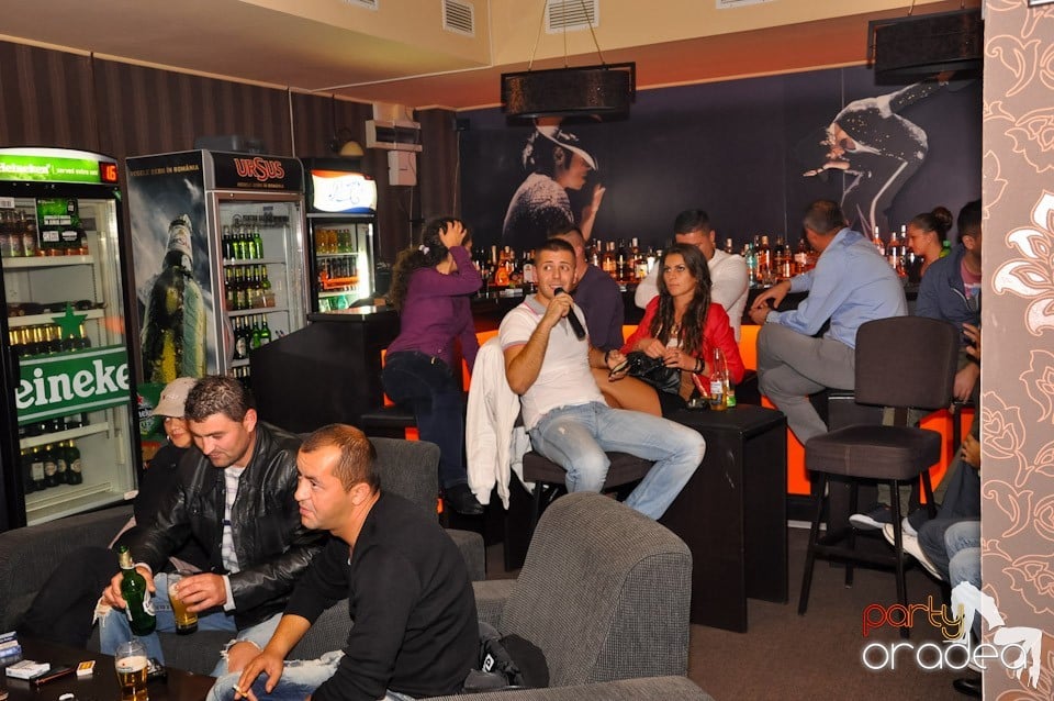 Seară de karaoke în Delice Café 2, Delice Cafe 2