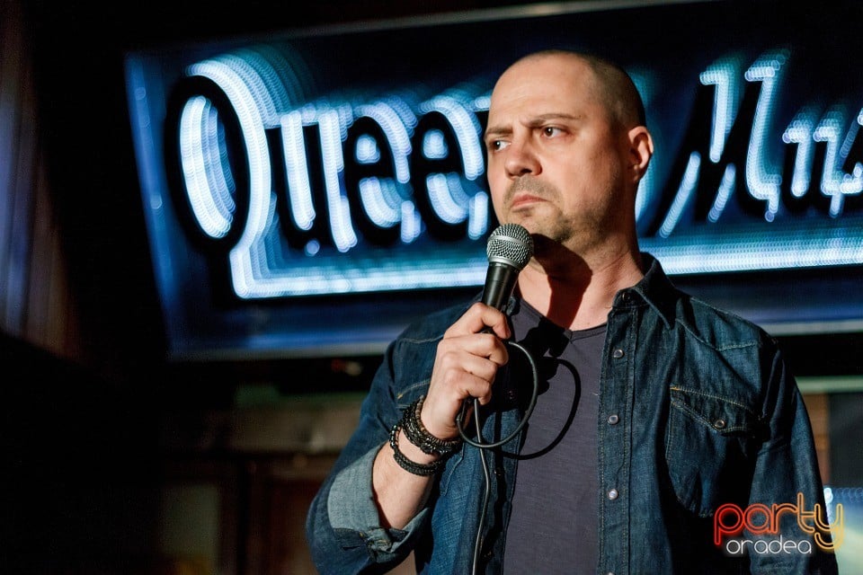 Stand Up Comedy în Queen's Music Pub, Queen's Music Pub