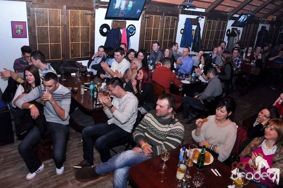 Stand-up in the City cu Costel, Queen's Music Pub