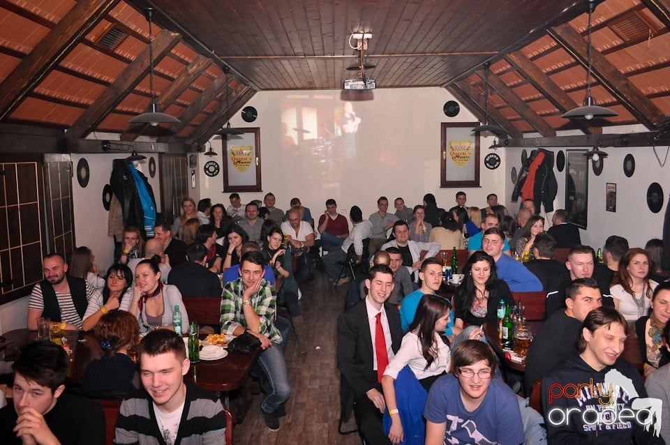 Stand-up in the City cu Teo, Queen's Music Pub