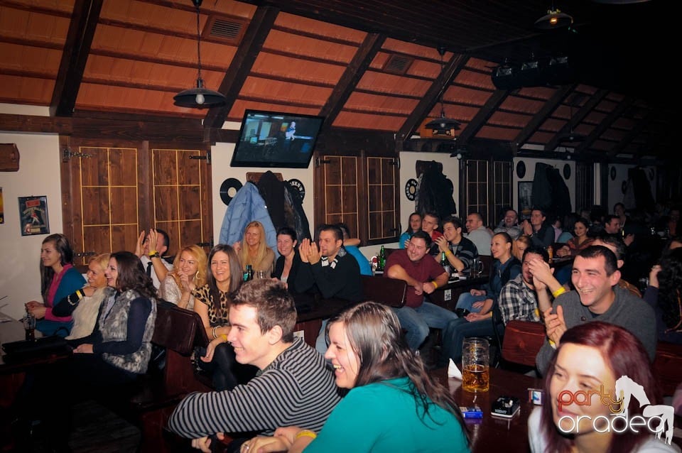 Stand-up in the City în Queen's, Queen's Music Pub