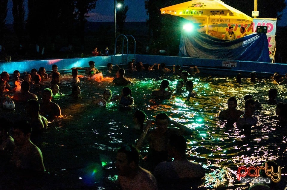Summer Night, Ştrand Chislaz