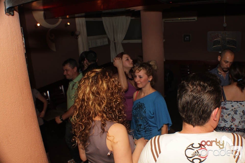 Summer Party continuă în Chanson, 