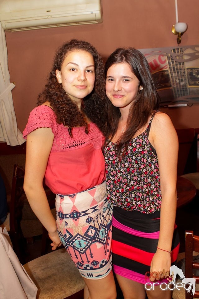 Summer Party în Chanson Café, 