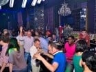 Summer Retro Night Fever în The One