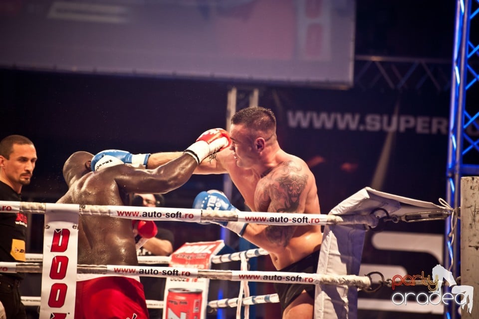 Super Kombat, Arena Antonio Alexe