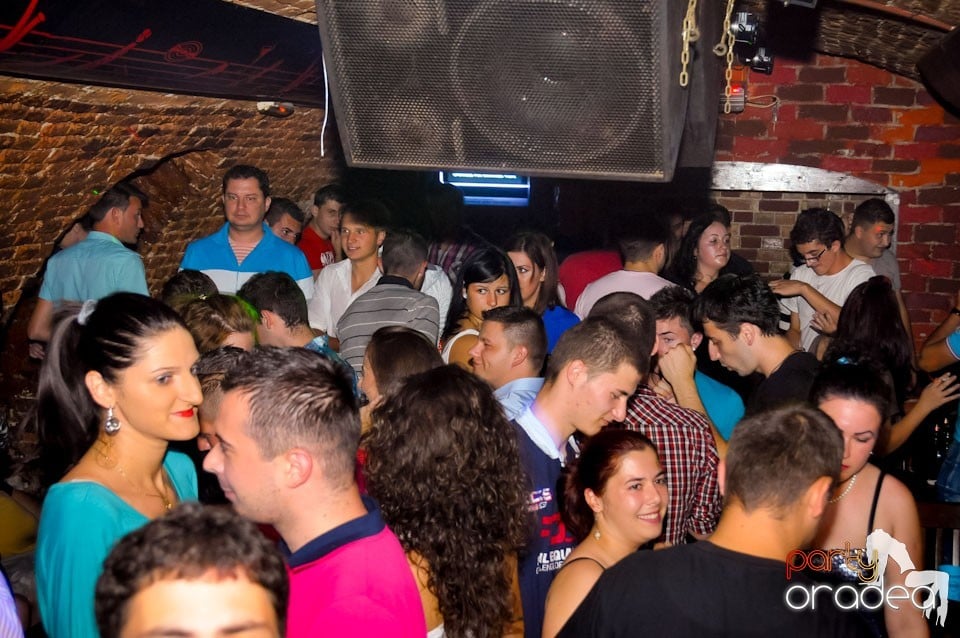 Un nou party marca Escape, 