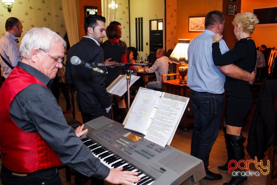 Vineri Seara cu Adi Moţ Band, Restaurant Retro