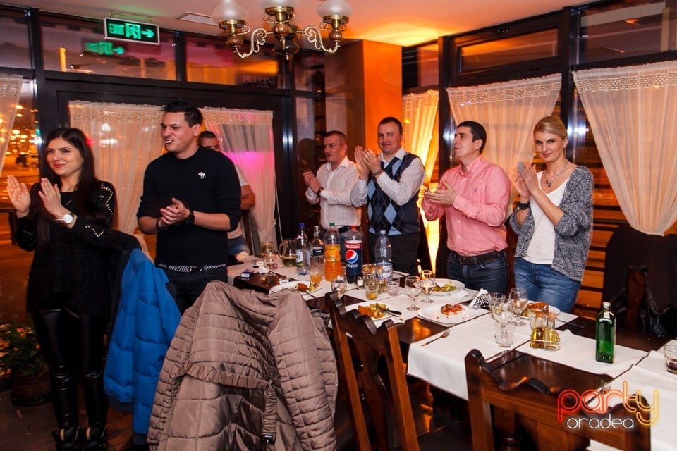 Vineri Seara cu Adi Moţ Band, Restaurant Retro