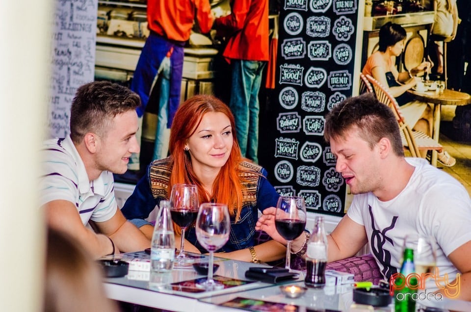 Vineri seara în Blanc Coffee, 