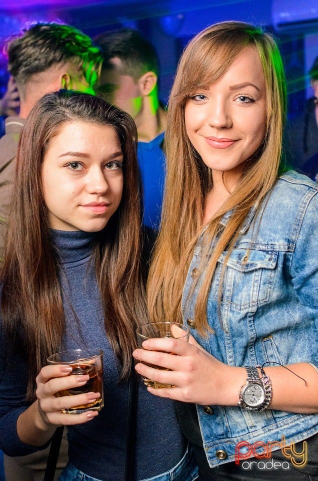 Voie bună în Zona Club, 