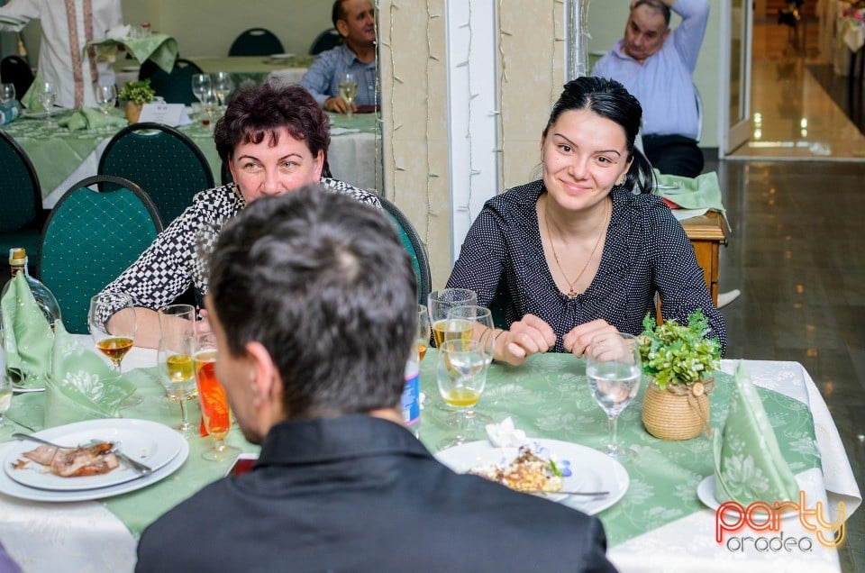 Voie bună la Hotel Nufărul, Hotel Nufărul