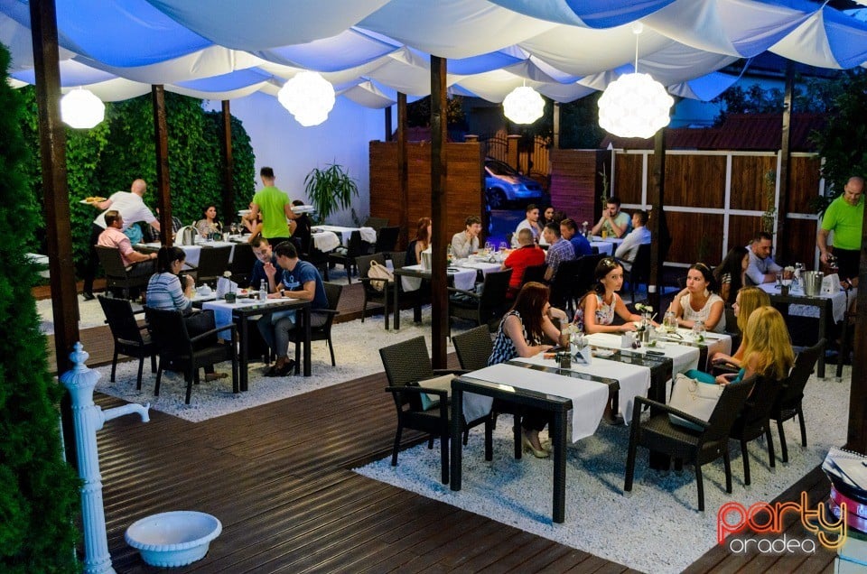 Voie bună la Vine Summer Garden & Grill, Vine Summer Garden & Grill