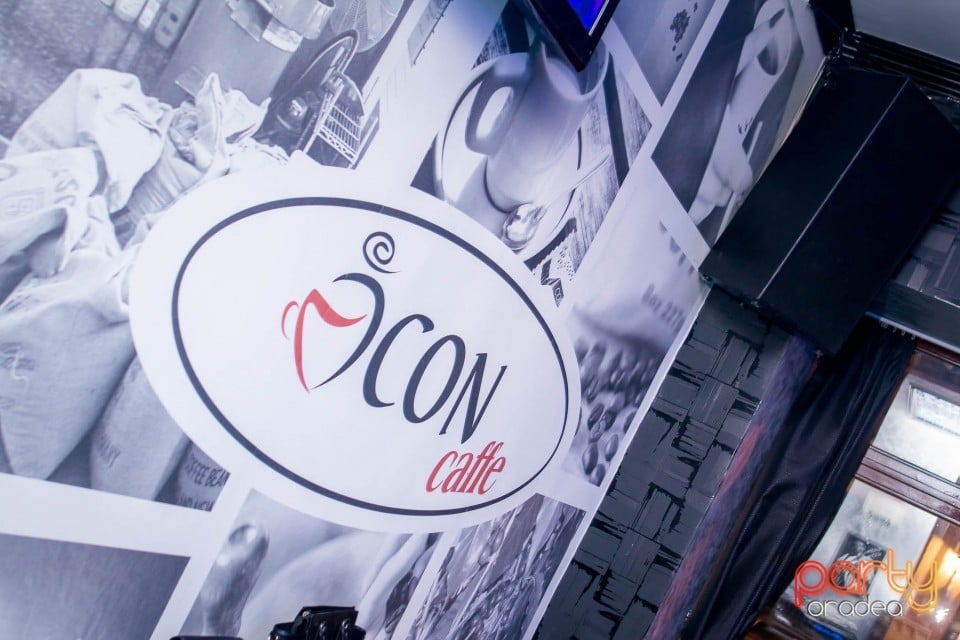 Weekend în Icon Caffe, Icon Caffe