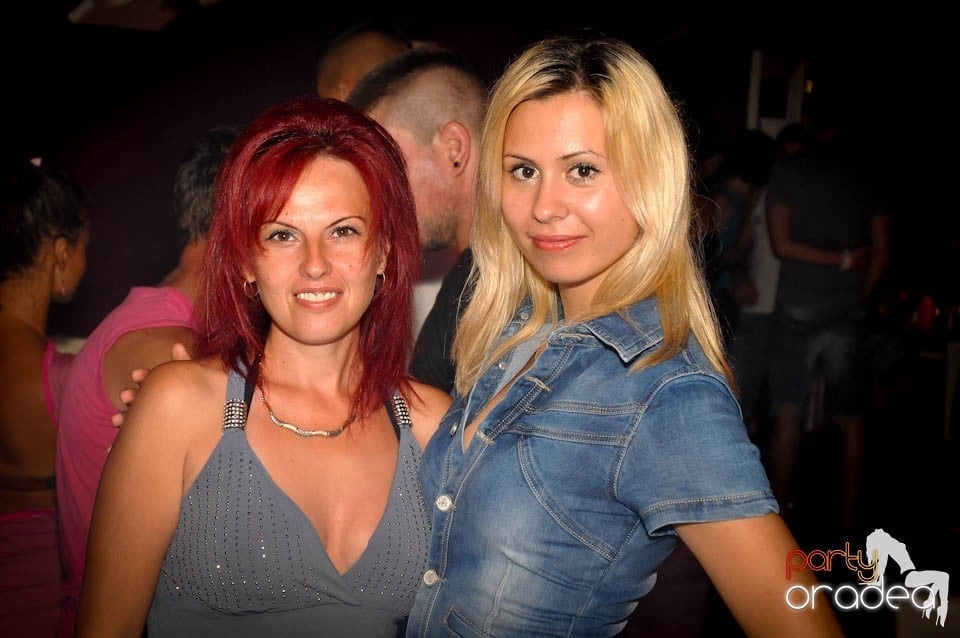 Weekend Party în Club Atti's, 