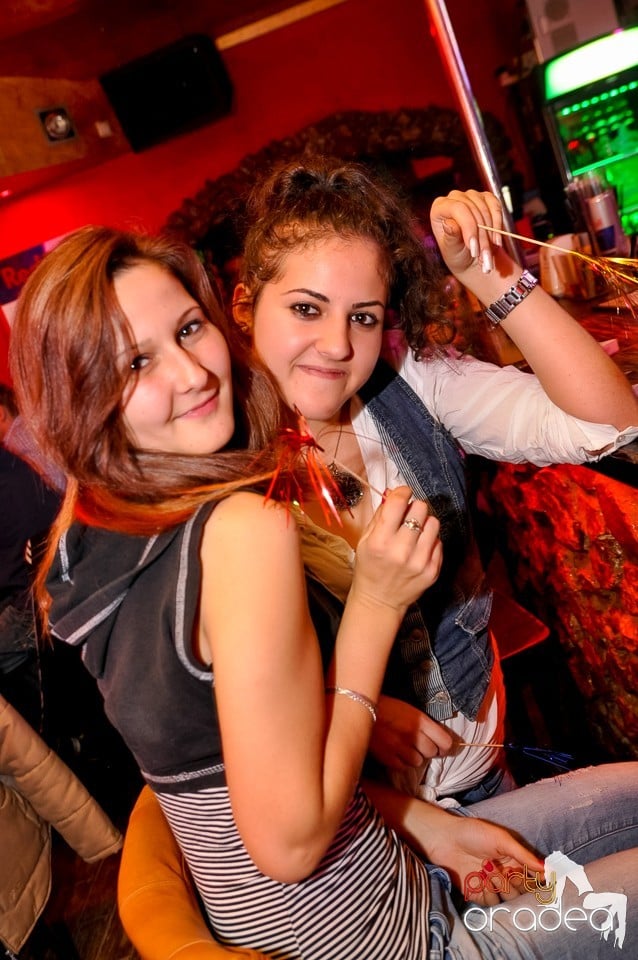 Weekend Party în Club Downtown, 