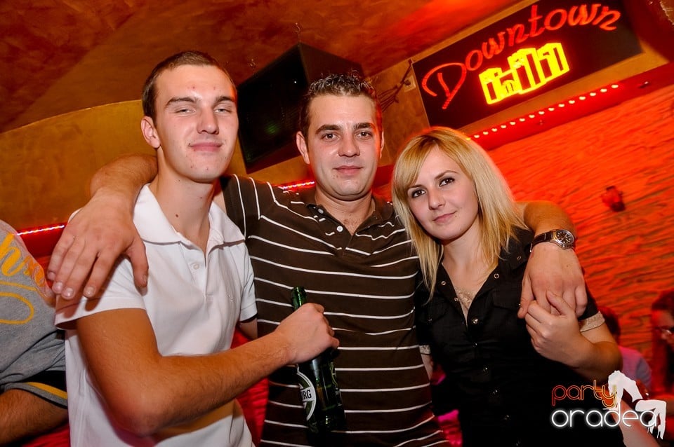 Weekend Party în Club Downtown, 