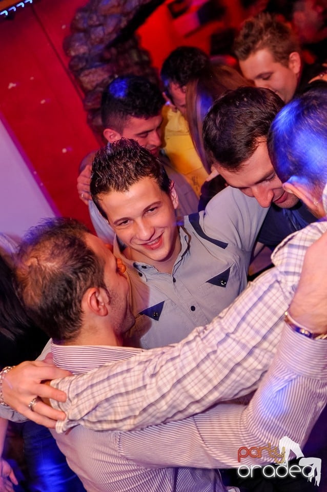 Weekend Party în Club Downtown, 