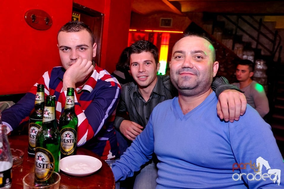 Weekend Party în Club Downtown, 