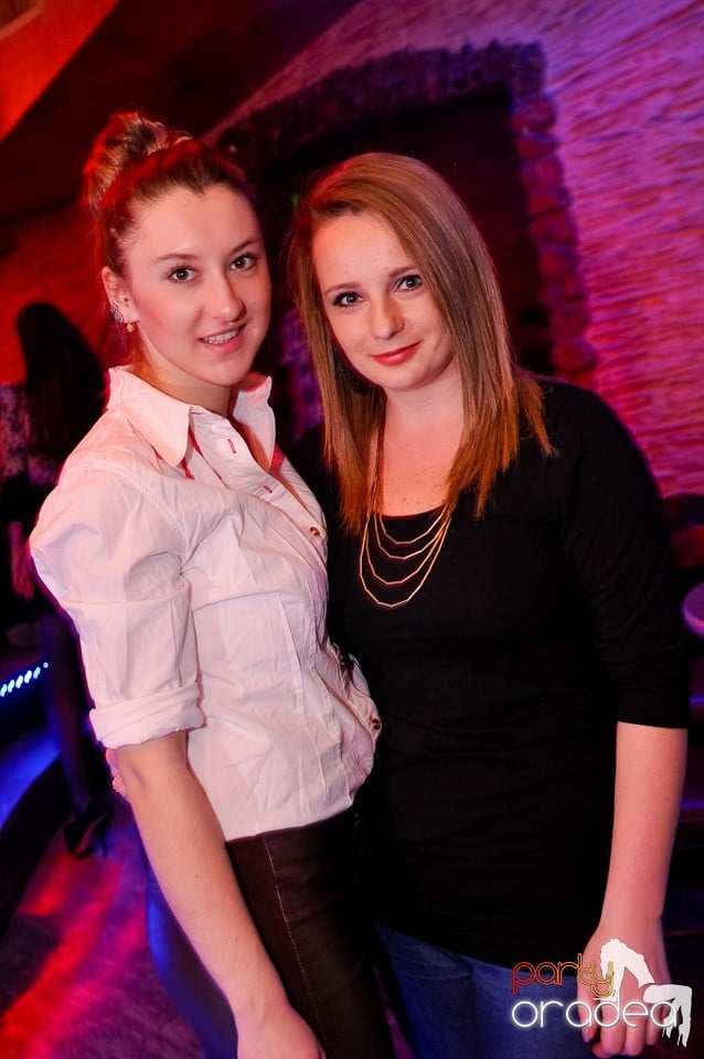 Weekend Party în Club Downtown, 