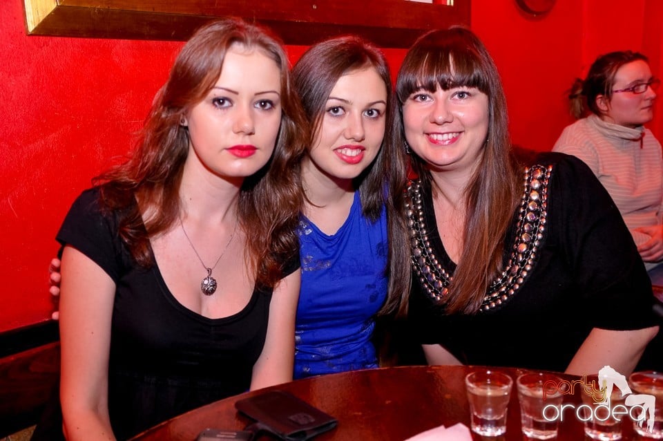 Weekend Party în Club Downtown, 