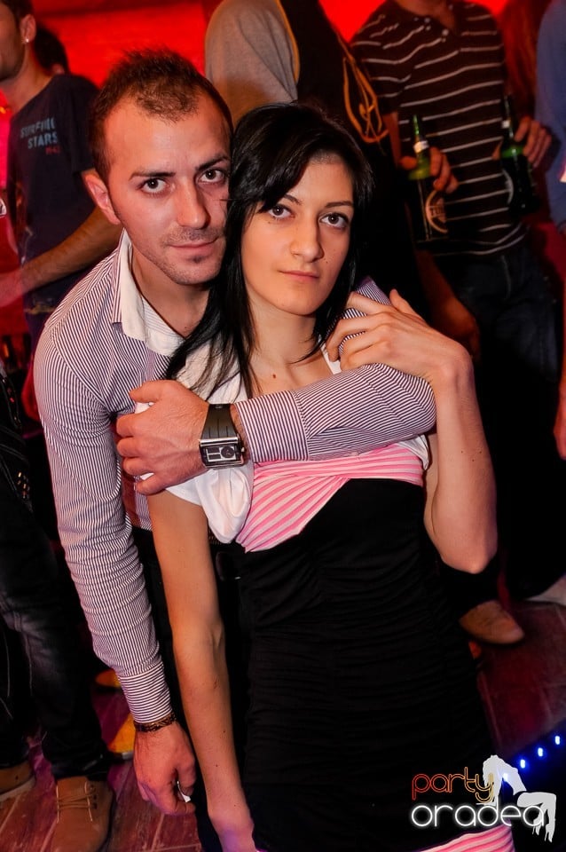 Weekend Party în Club Downtown, 