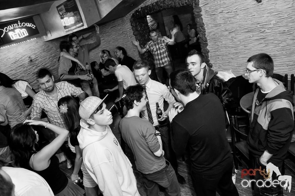 Weekend Party în Club Downtown, 