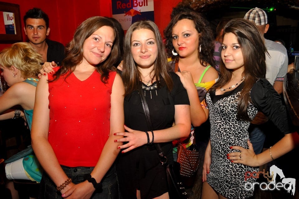 Weeknd party în Downtown, 